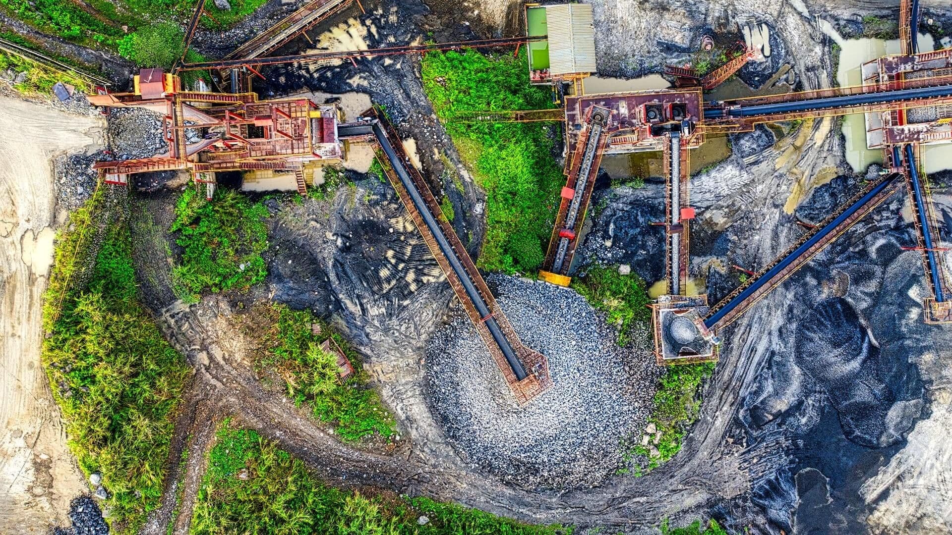 conveyor-belts-for-aggregates-quarrying.jpg