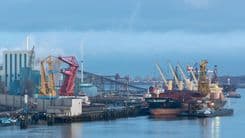 Conveyor Belts for Ports & Bulk Terminals: Applications & Solutions